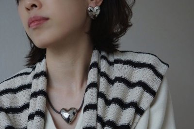 画像2: Solid Heart Earring