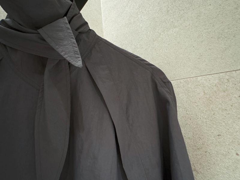 画像2: High Neck Tie Ribbon Shirt (2)