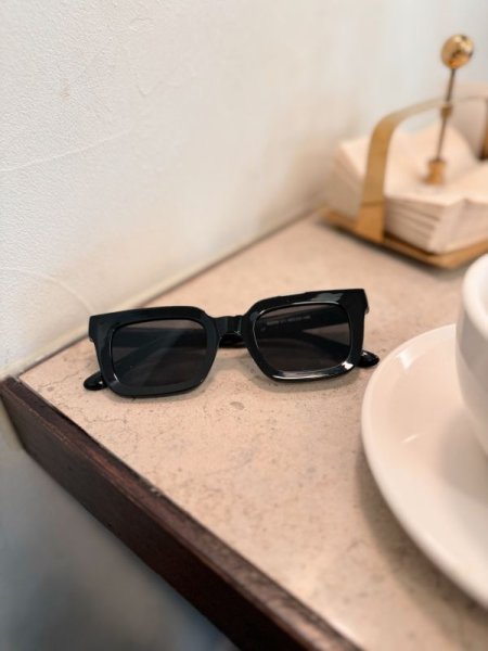 画像1: Black Square Sunglasses (1)