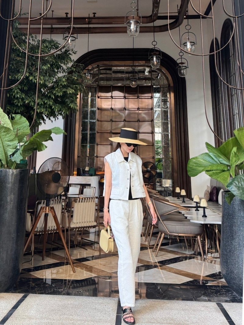 画像1: Flower jacquard tapered pants