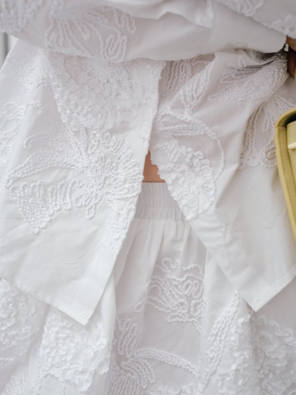 画像2: Floral Embroidery Shirt Top (2)