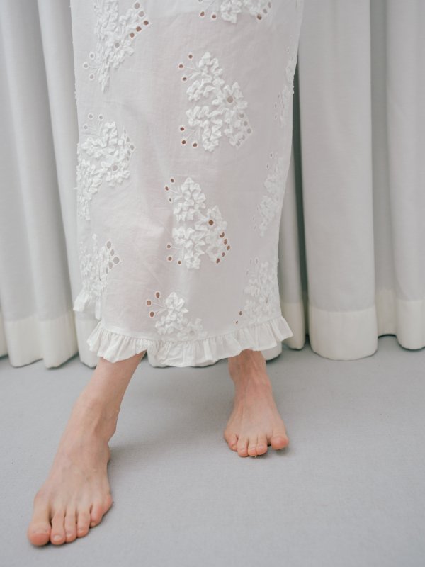 画像5: Floral Embroidery Cotton Long Skirt (5)