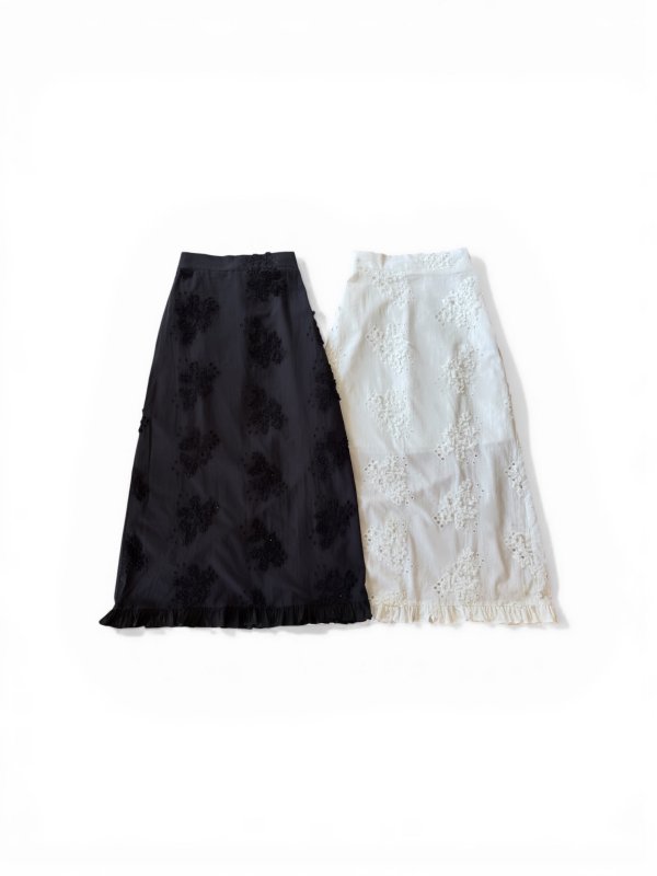 画像1: Floral Embroidery Cotton Long Skirt (1)
