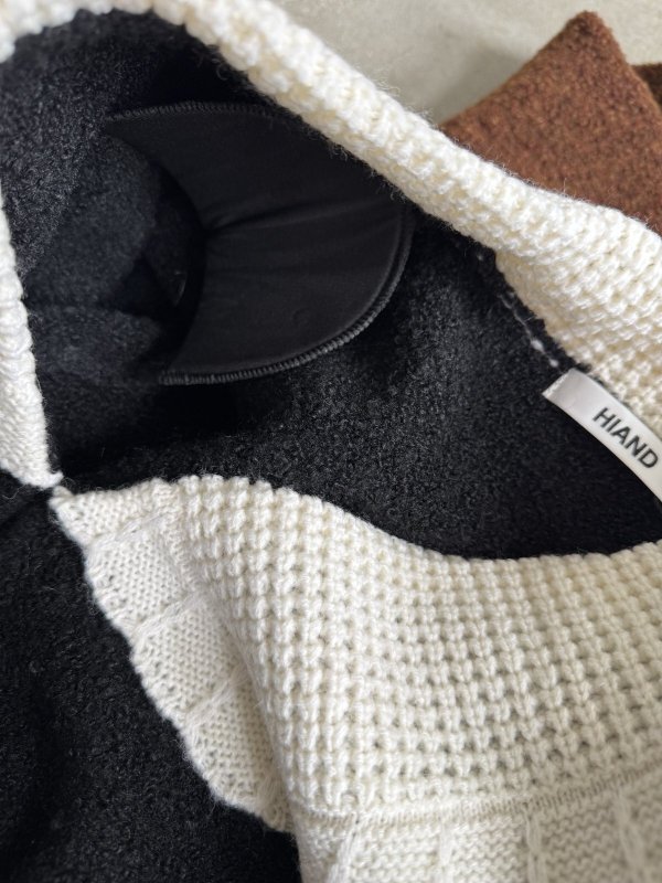 画像3: Contrast Collar Boucle Knit Cardigan (3)
