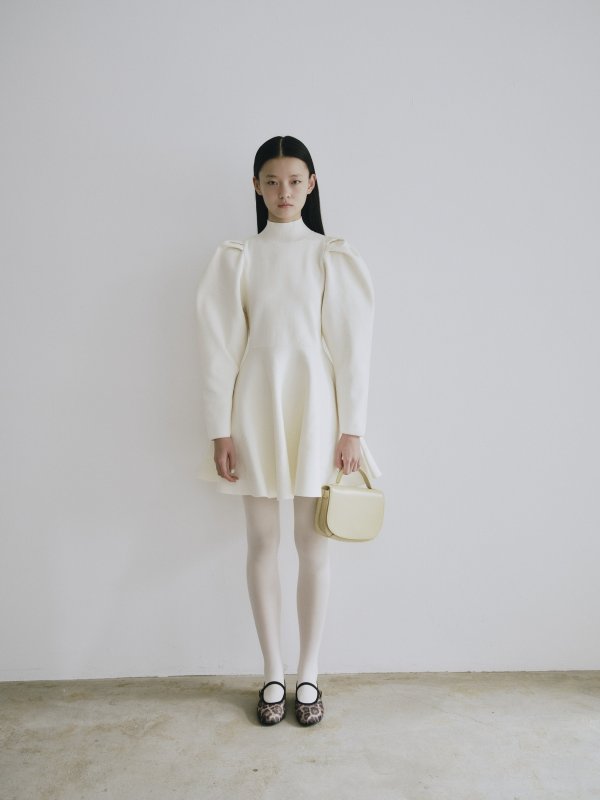 画像9: Puff Sleeve Flare Knit Dress (9)