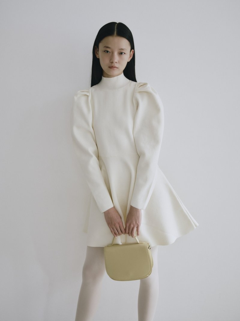 画像2: Puff Sleeve Flare Knit Dress