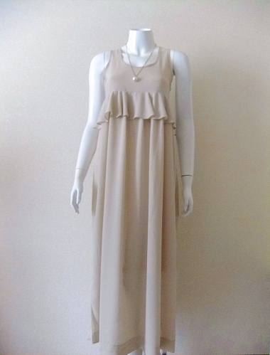 Hiand 胸下フリルマキシワンピース ｈｉａｎｄ